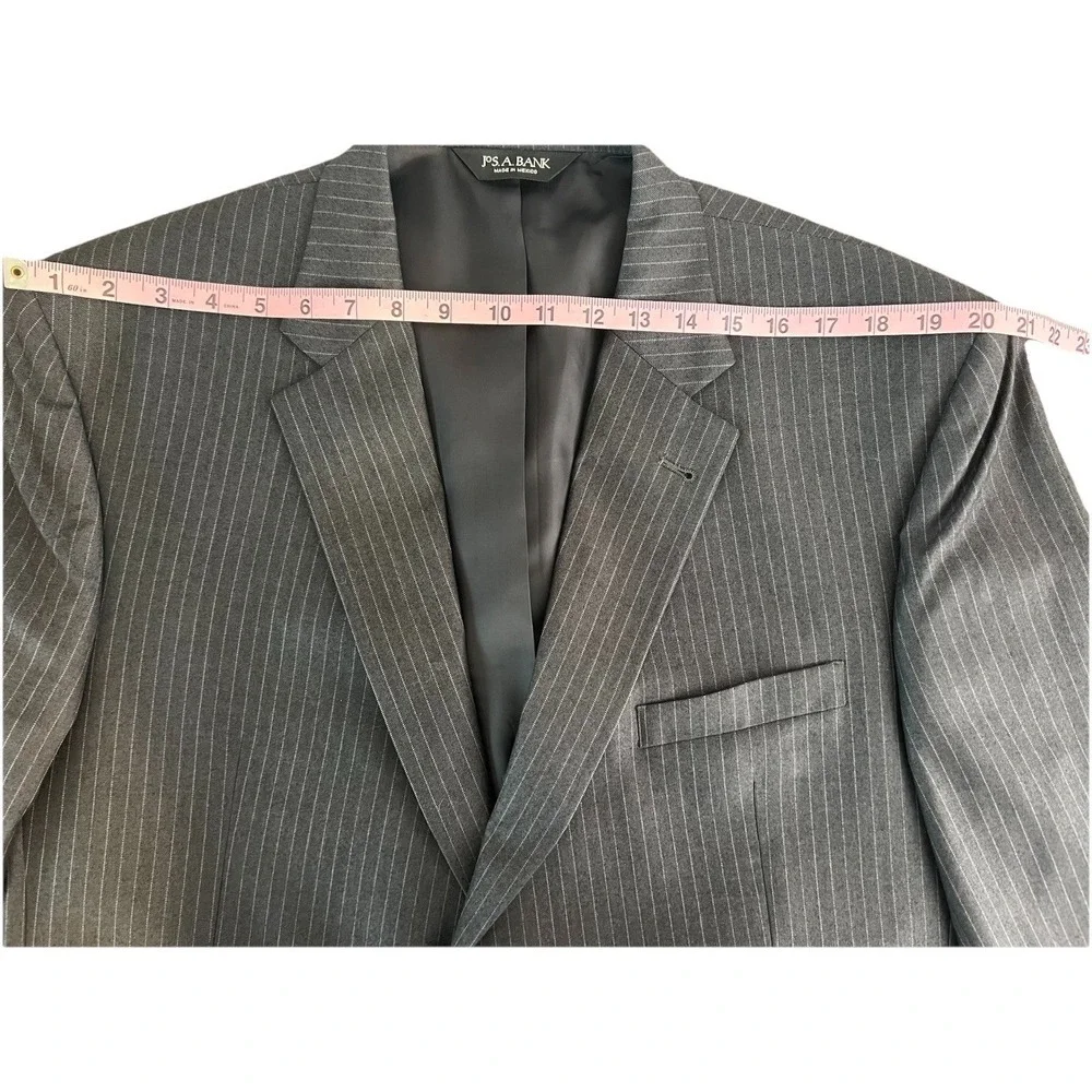 Jos‎ A Bank Signature Collection Blazer 46R Gray Pinstripe Wool Silk Suit Jacket